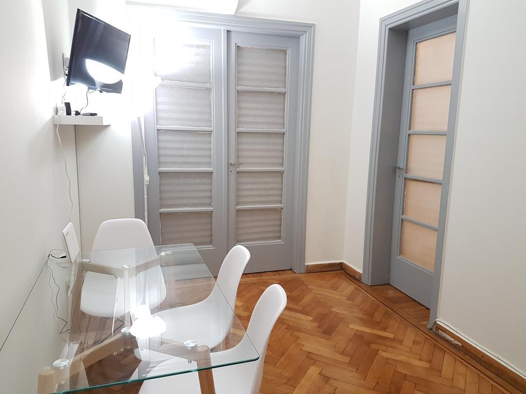 Errathens Pine Red And Taupe - Athens Center Apartment Екстериор снимка