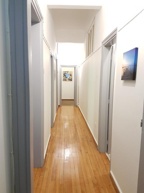 Errathens Pine Red And Taupe - Athens Center Apartment Екстериор снимка